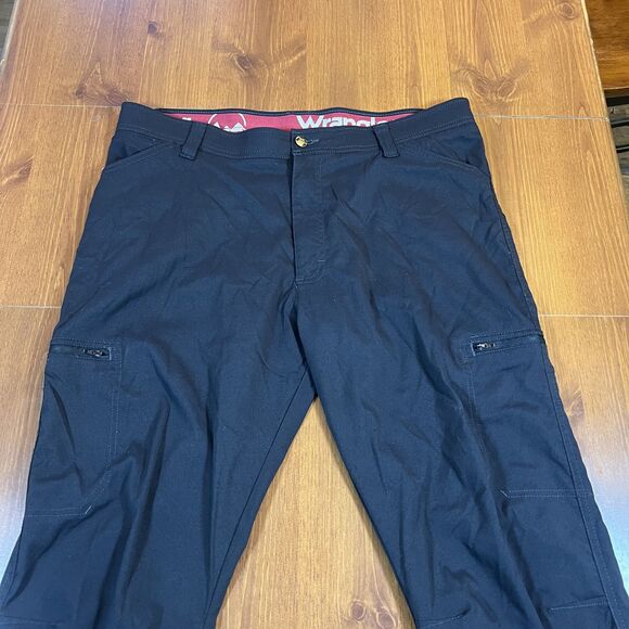 Wrangler Pants Mens 38x32 Black Outdoor Zip Pocket Stretch Nylon NW788NB Hiking - Picture 2 of 11